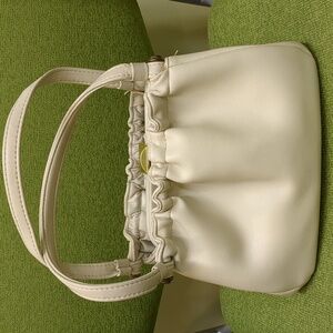 JR USA, OS, cream, gold